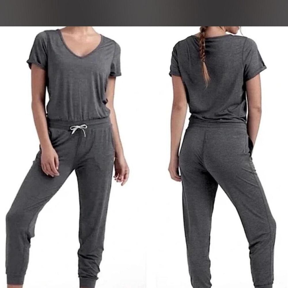 Vuori Short Sleeve Grey Jumpsuit With Pockets Sz large EUC